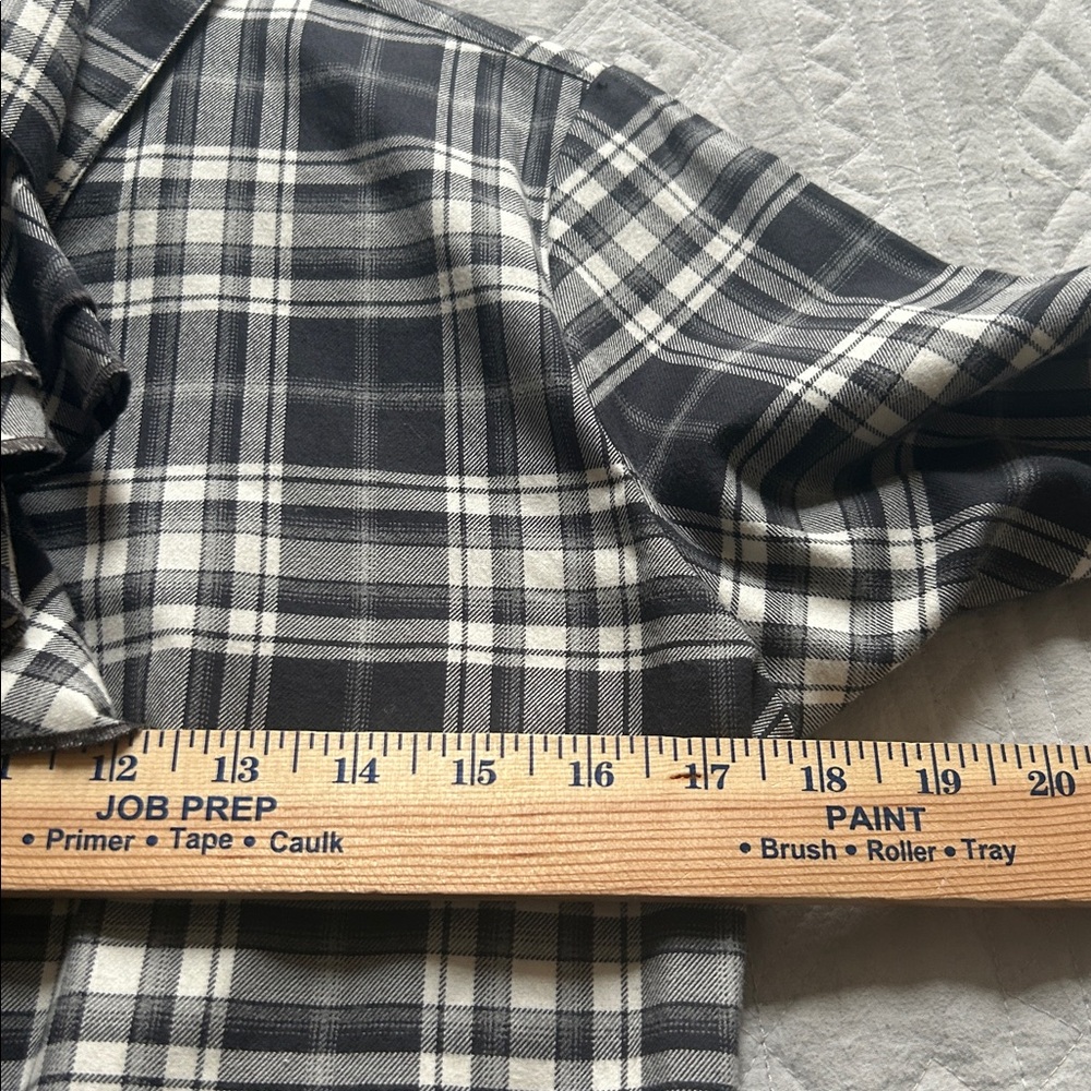 Artigiano Women's  Black/White Plaid Ruffle Placket Button Down Blouse. 38 - Picture 8 of 11